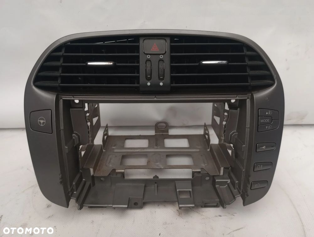 Fiat Bravo II Panel Środkowy Nawiewu Ramka Radia 7354428100 - 1