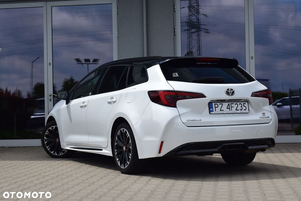 Toyota Corolla - 10