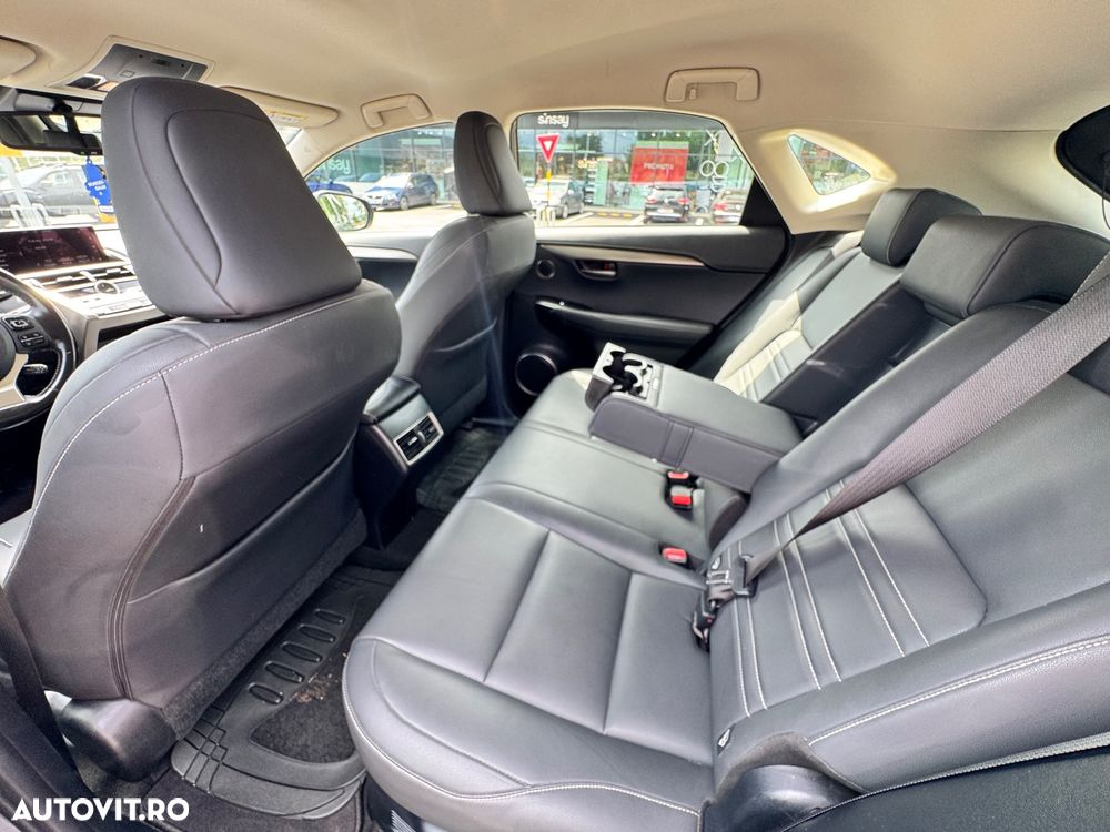 Lexus Seria NX - 14