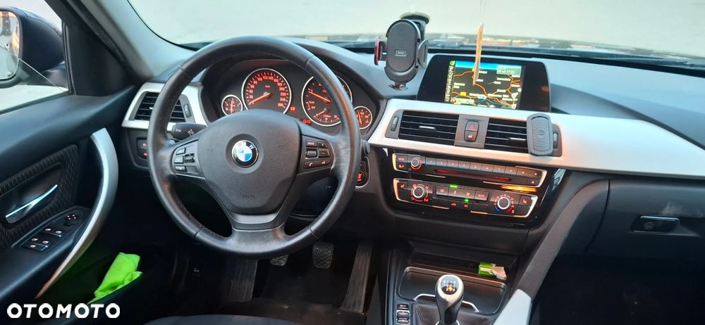BMW Seria 3 - 11