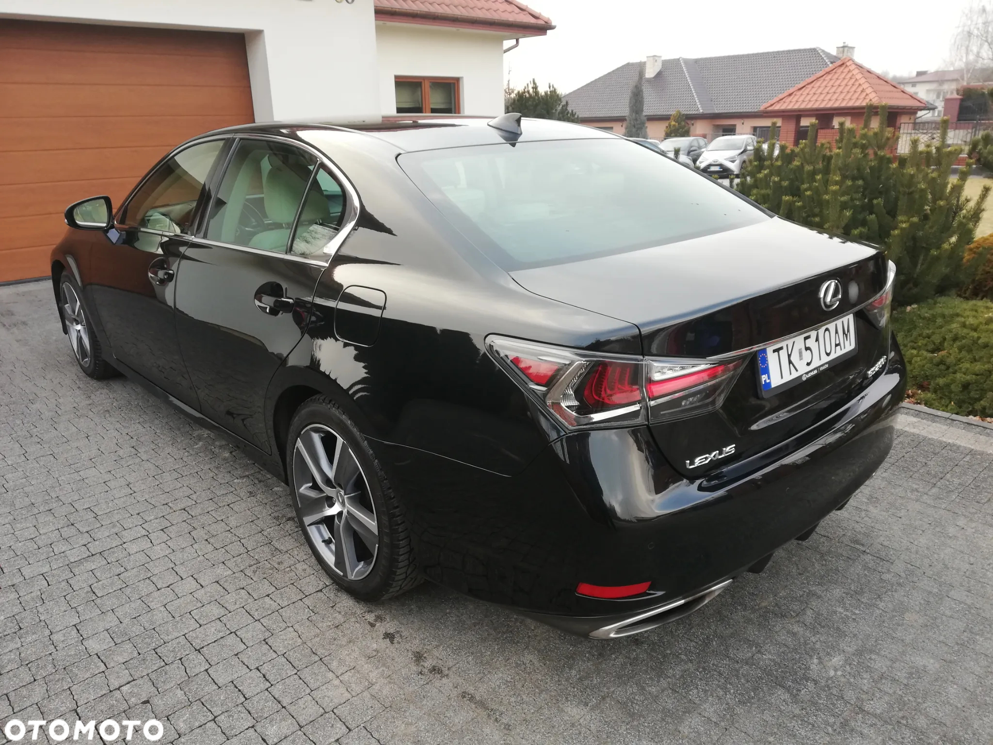 Lexus GS - 9