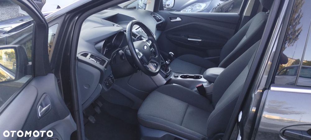 Ford Grand C-MAX 1.6 TDCi Titanium - 19