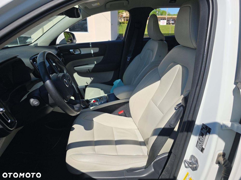 Volvo XC 40 T5 AWD Geartronic Momentum - 6