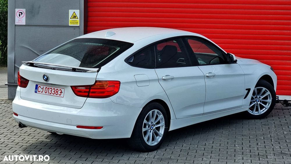 BMW Seria 3 320d DPF Aut. - 7