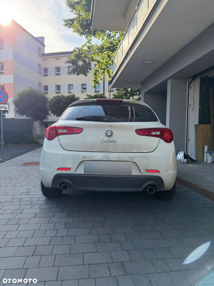 Alfa Romeo Giulietta 2.0 JTDM Distinctive TCT - 3