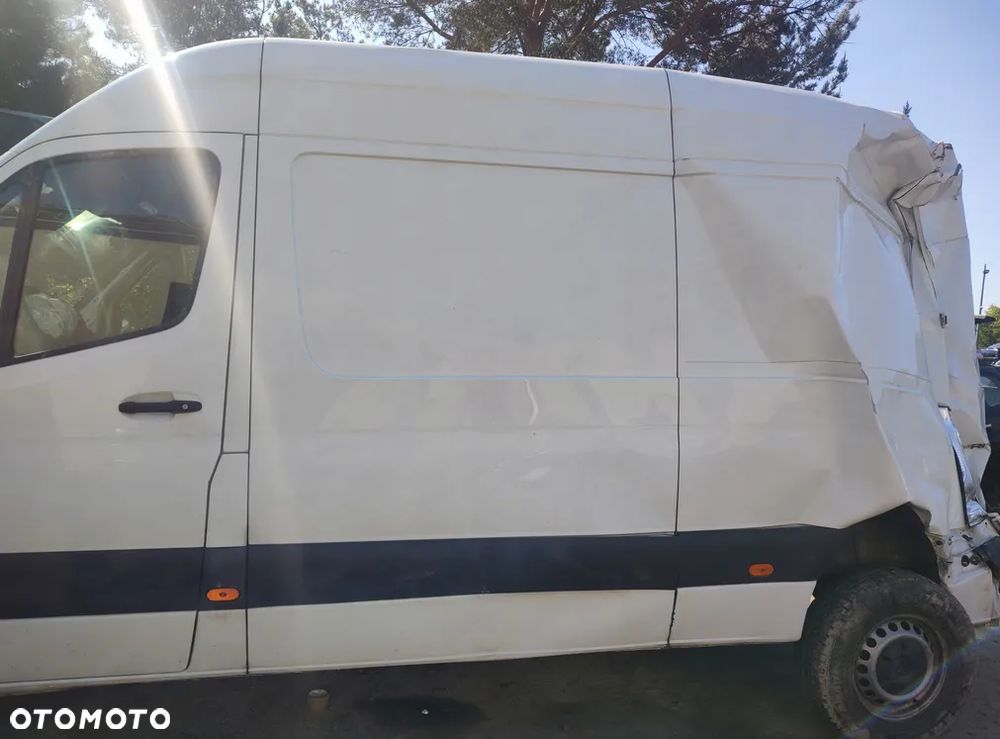 MERCEDES SPRINTER 910 KONSOLA DESKA 2022 - 5