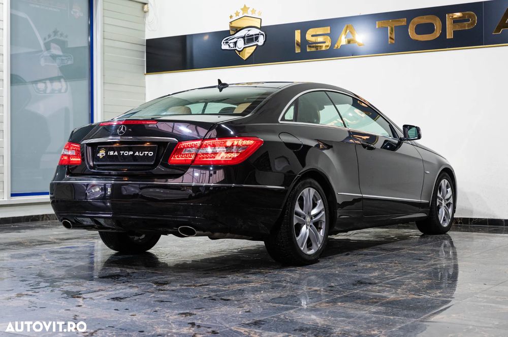 Mercedes-Benz E 350 CGI Coupe BlueEFFICIENCY 7G-TRONIC Avantgarde - 34
