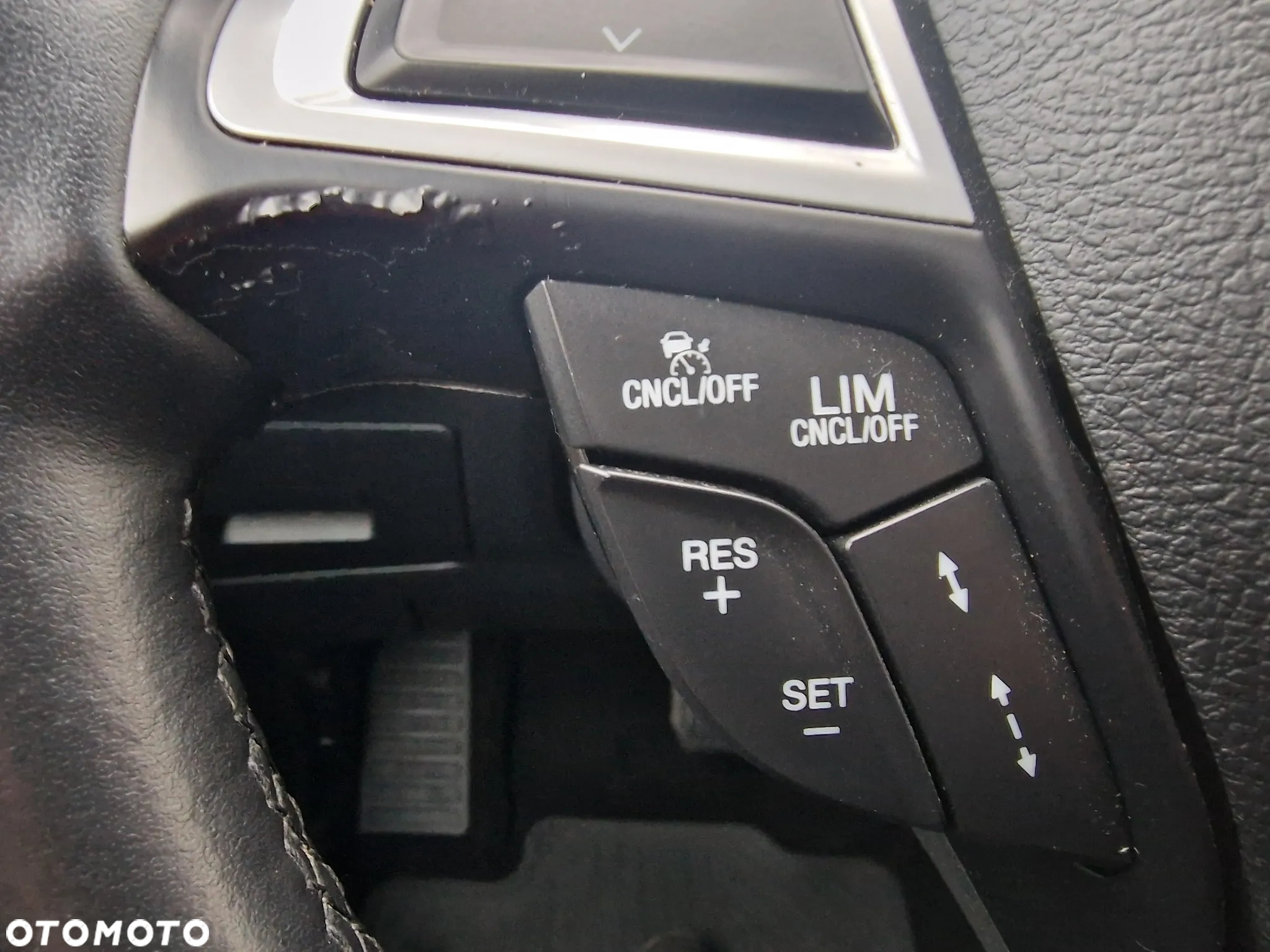 Ford S-Max 2.0 TDCi Titanium PowerShift - 34