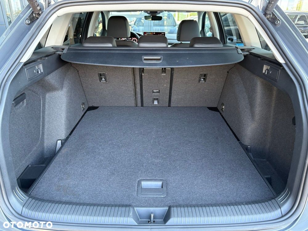 Volkswagen Golf - 19
