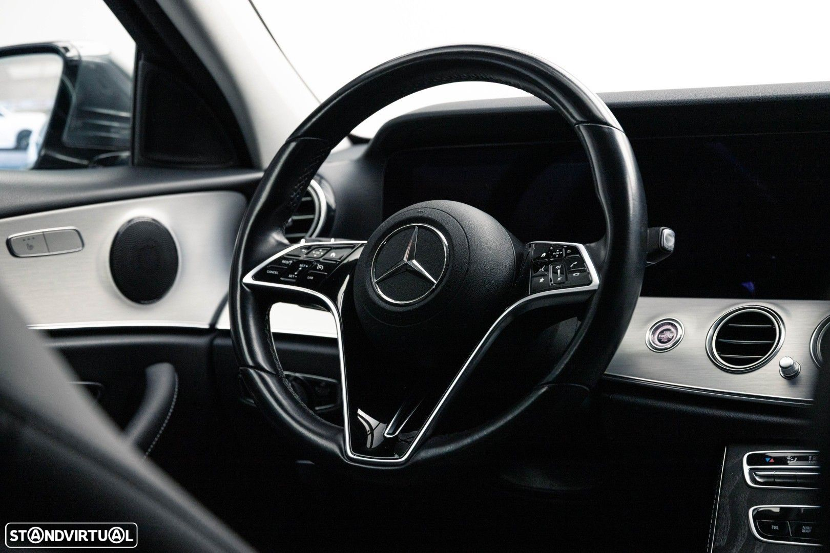 Mercedes-Benz E 300 de AMG Line - 25