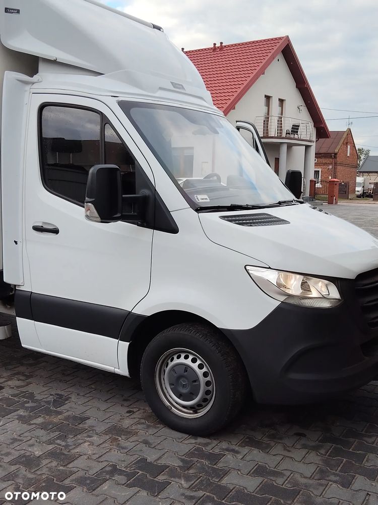 Mercedes-Benz Sprinter - 21