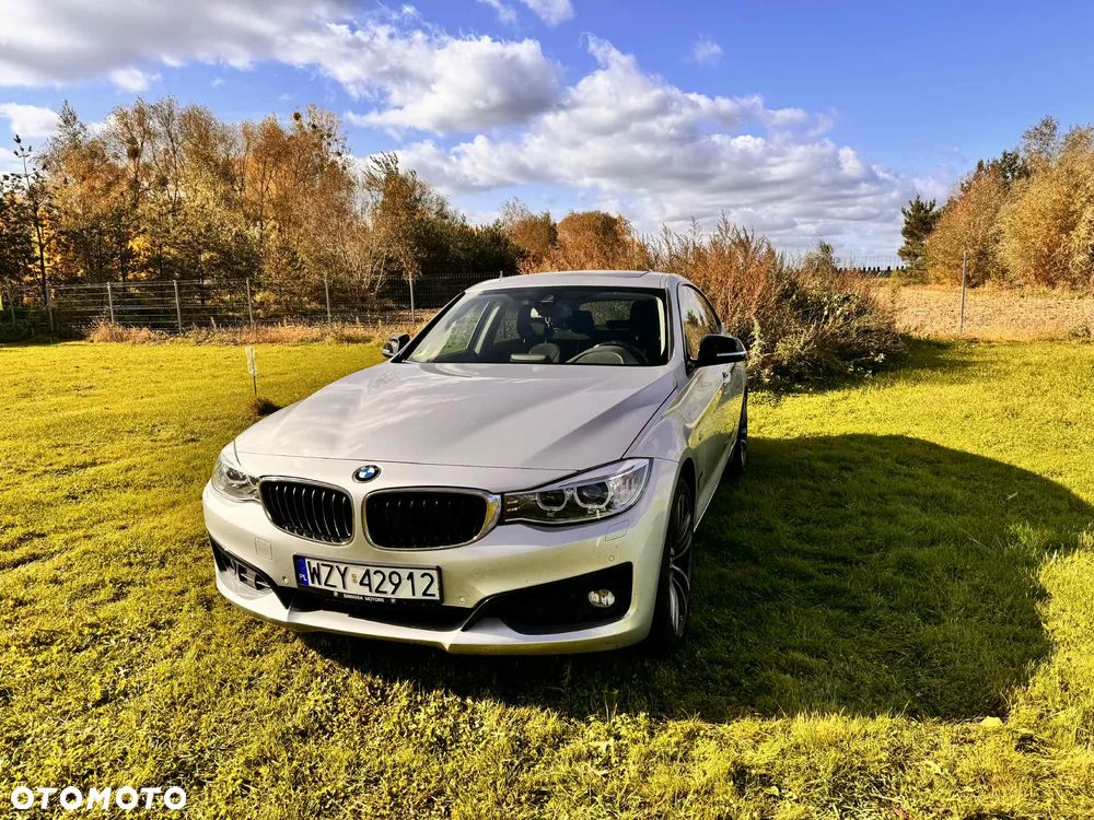 BMW Seria 3 320d Touring xDrive Sport-Aut - 1
