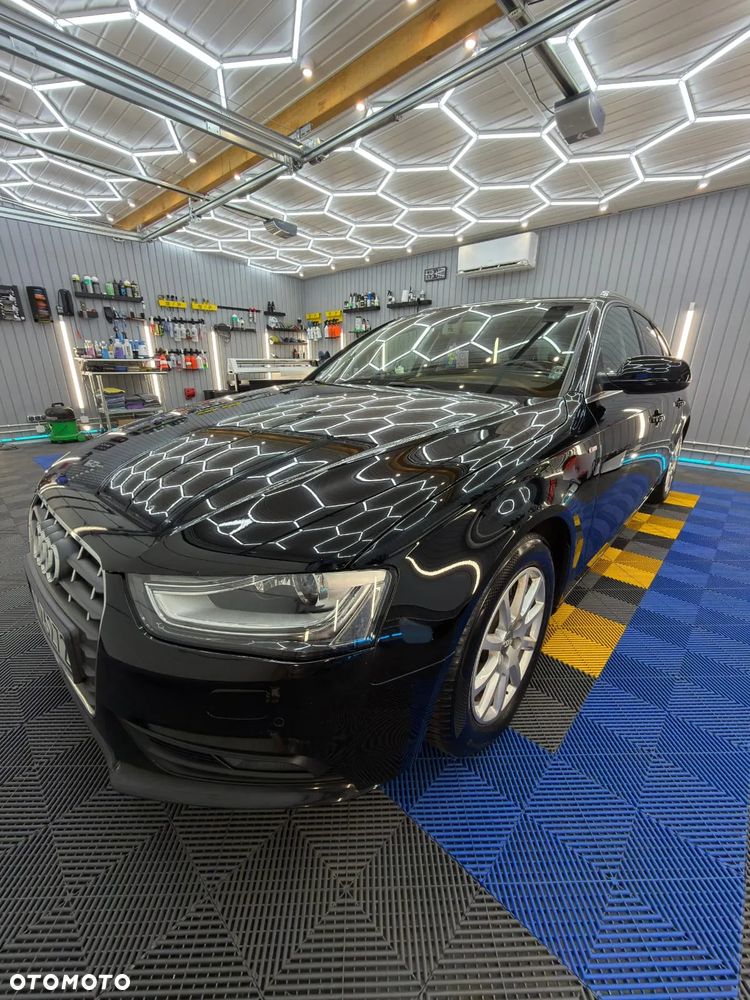 Audi A4 Avant 2.0 TDI ultra - 4
