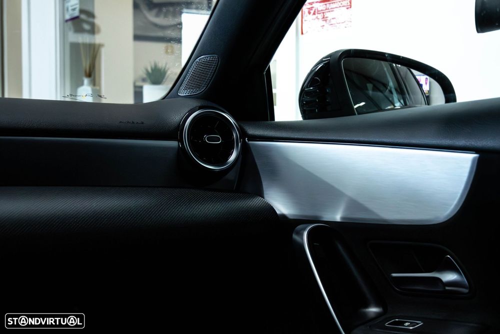 Mercedes-Benz A 160 AMG Line - 14