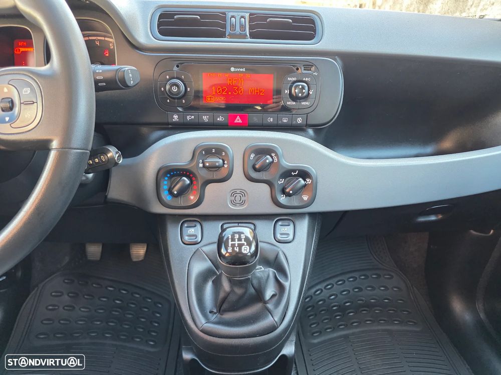Fiat Panda 1.2 Lounge S&S - 11
