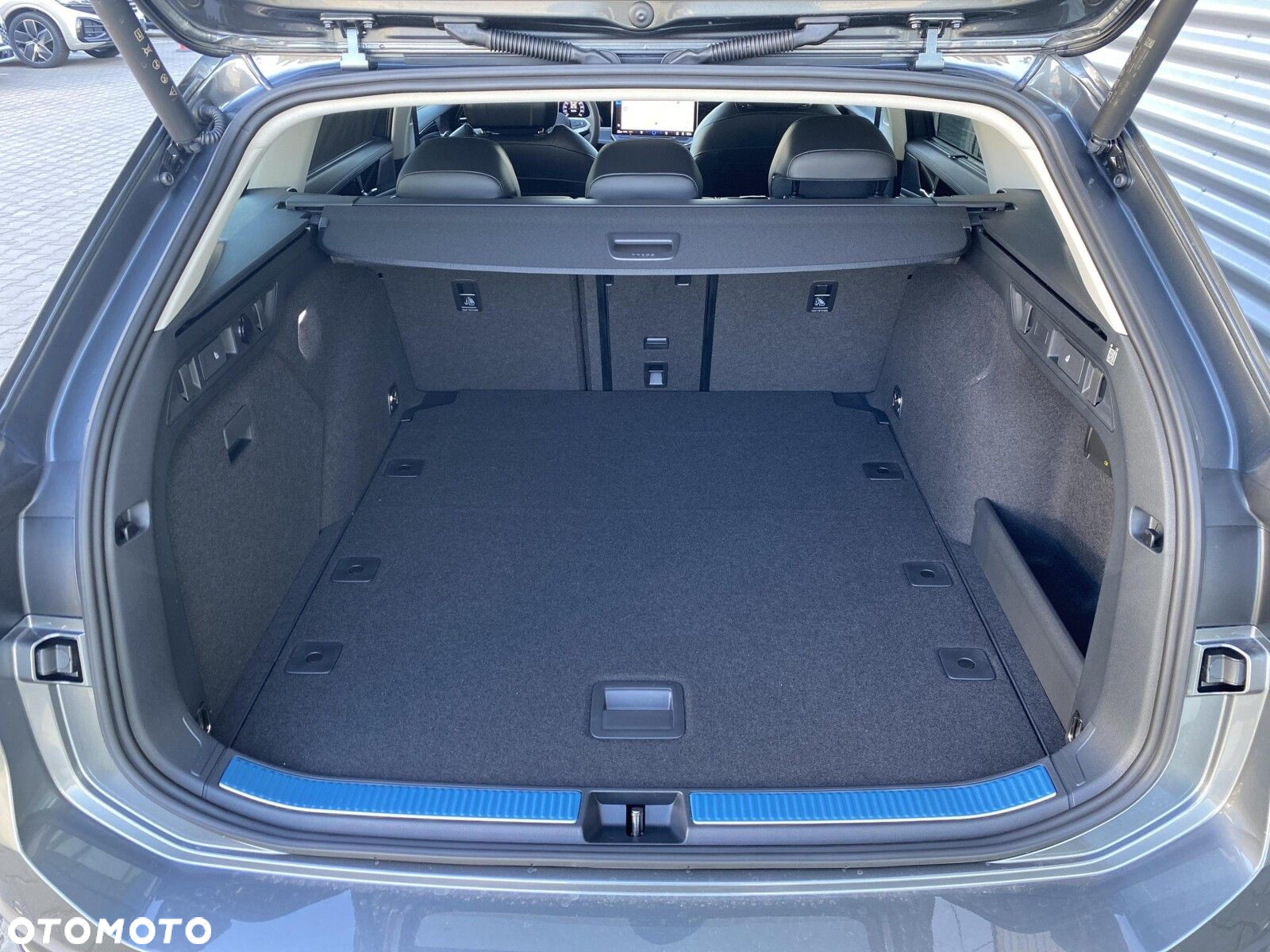 Volkswagen Passat - 17