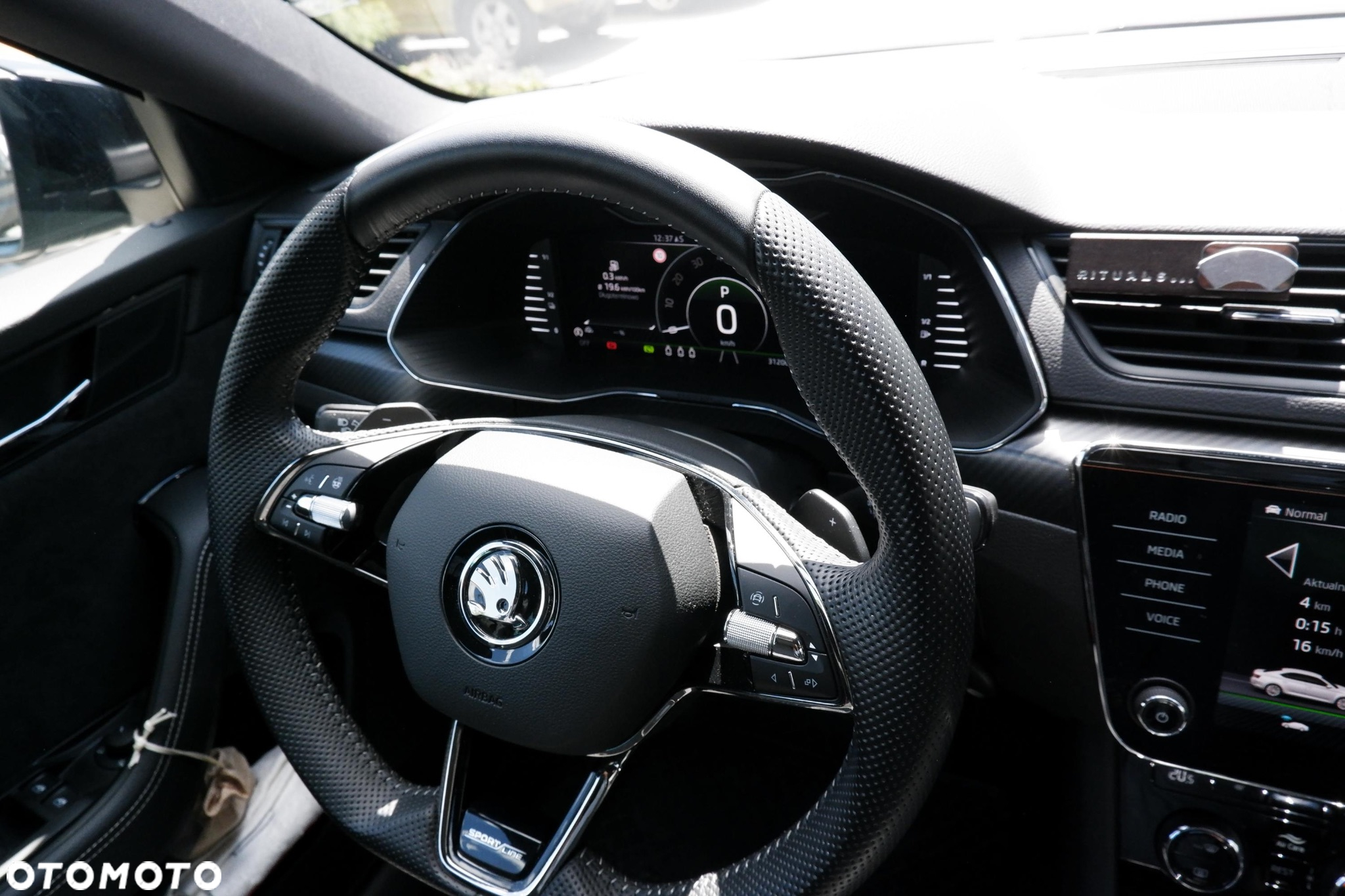 Skoda Superb 1.4 TSI Plug-In Hybrid Sportline DSG - 21
