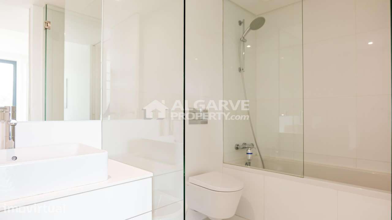 Apartamento T2 de Luxo junto da Praia e Marina de Vilamoura - Grande imagem: 5/47