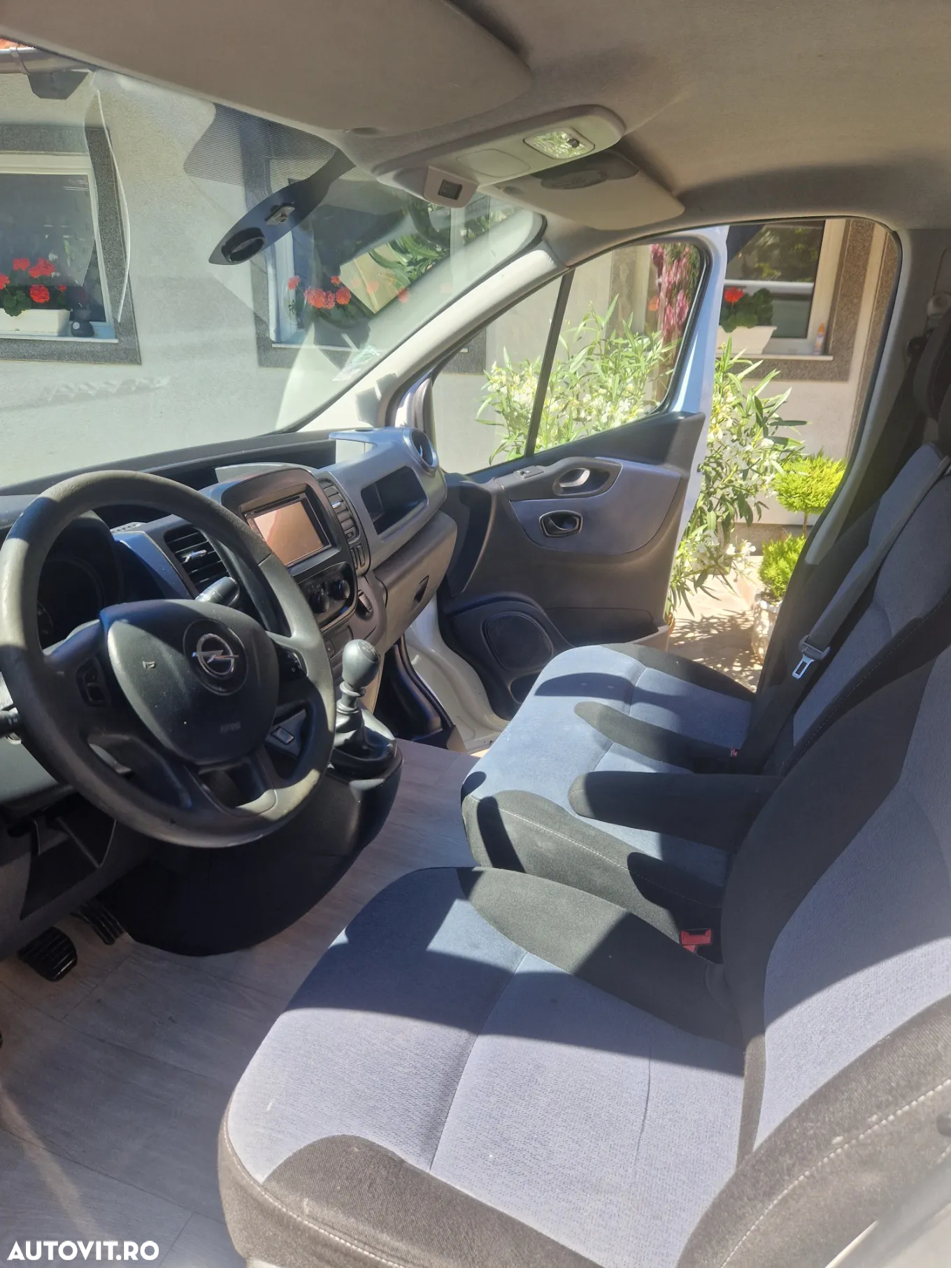 Opel Vivaro - 5