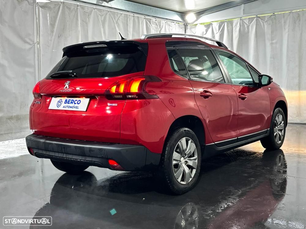 Peugeot 2008 1.2 PureTech Allure - 6