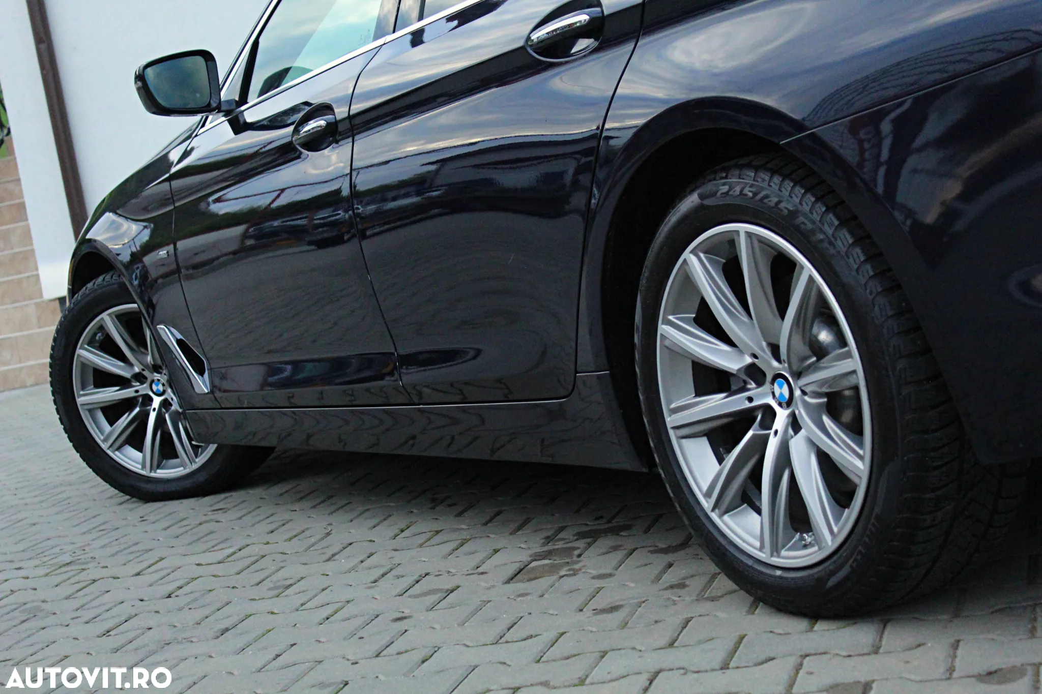 BMW Seria 5 520d xDrive AT - 22