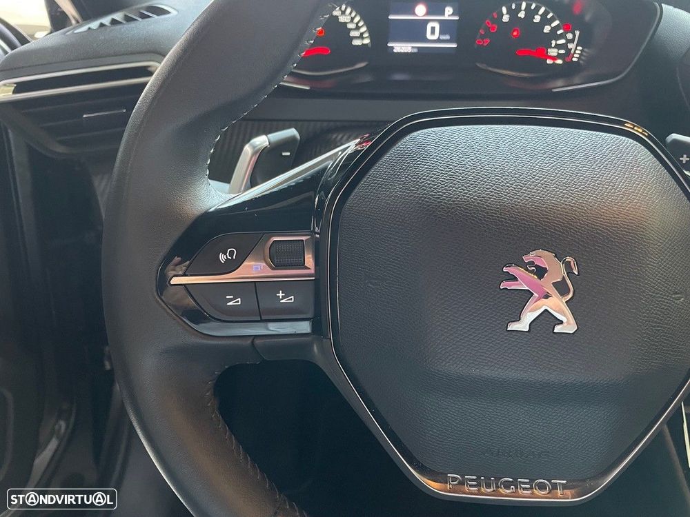 Peugeot 2008 1.5 BlueHDi Active Pack EAT8 - 17