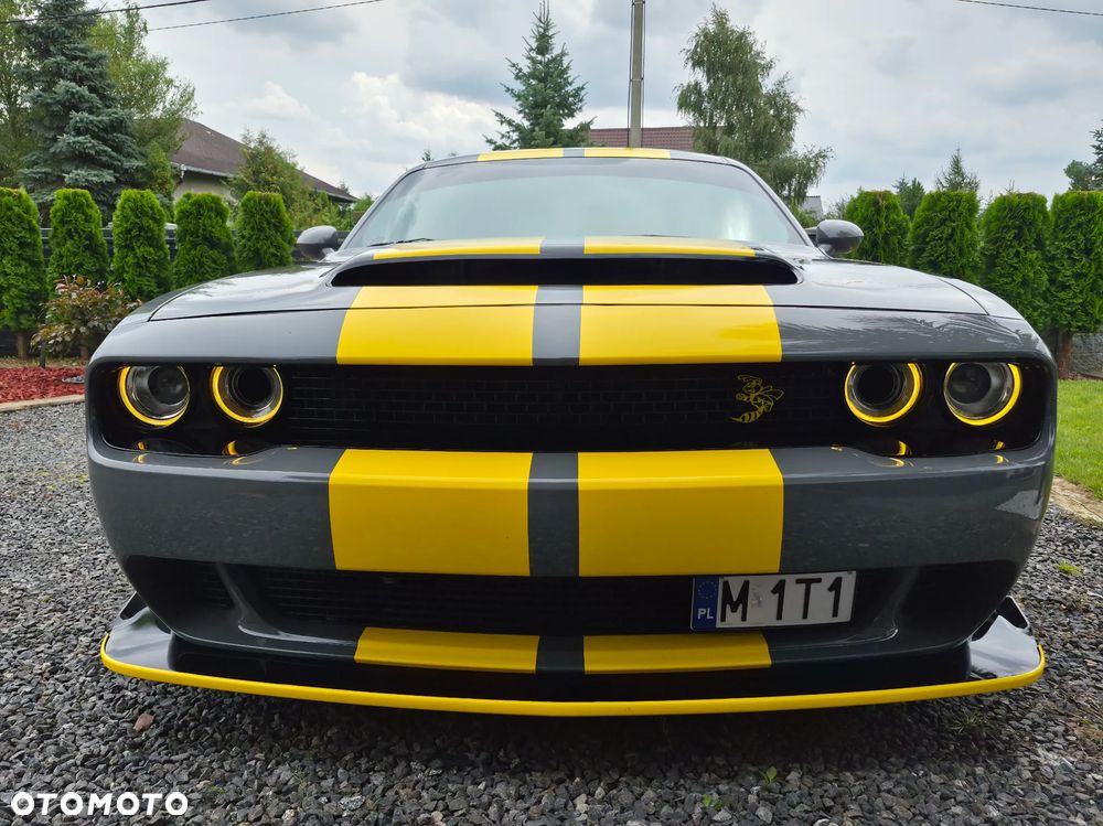 Dodge Challenger - 27