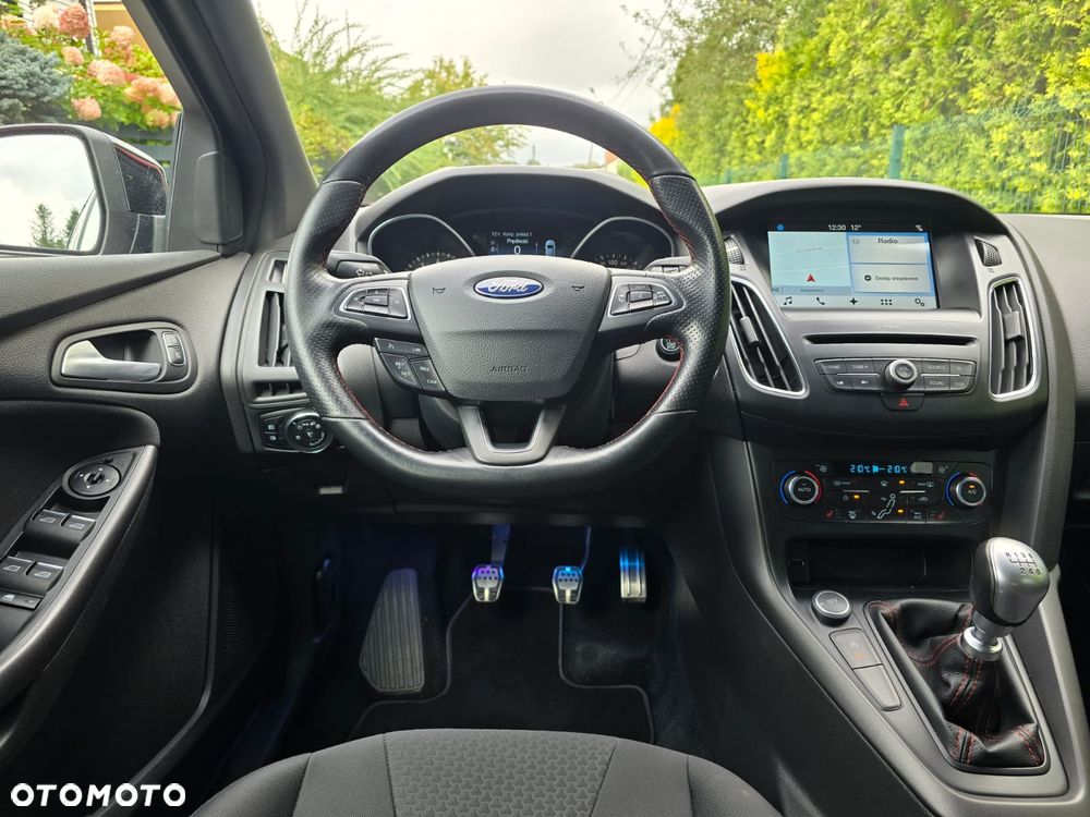 Ford Focus 1.0 EcoBoost STart-Stopp-System ST-LINE X - 30