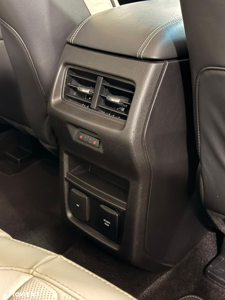 Ford Edge 2.0 Panther A8 AWD Vignale - 4