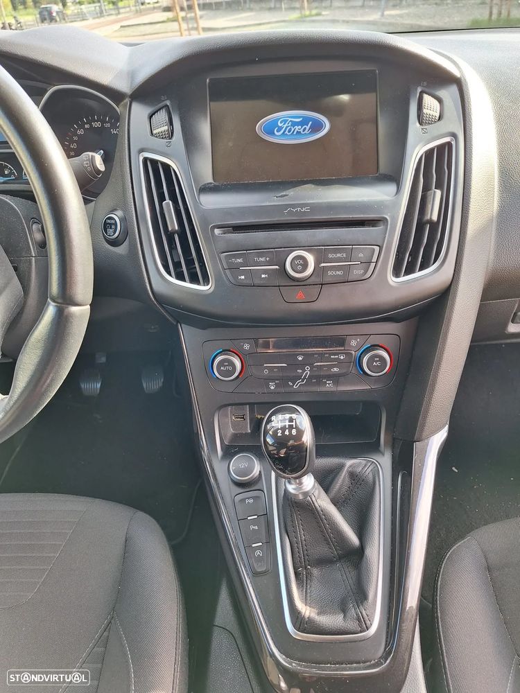 Ford Focus SW 1.5 TDCi Titanium - 9