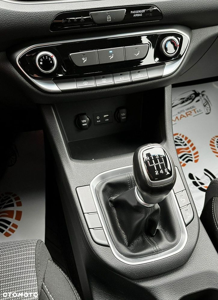 Hyundai i30 - 24