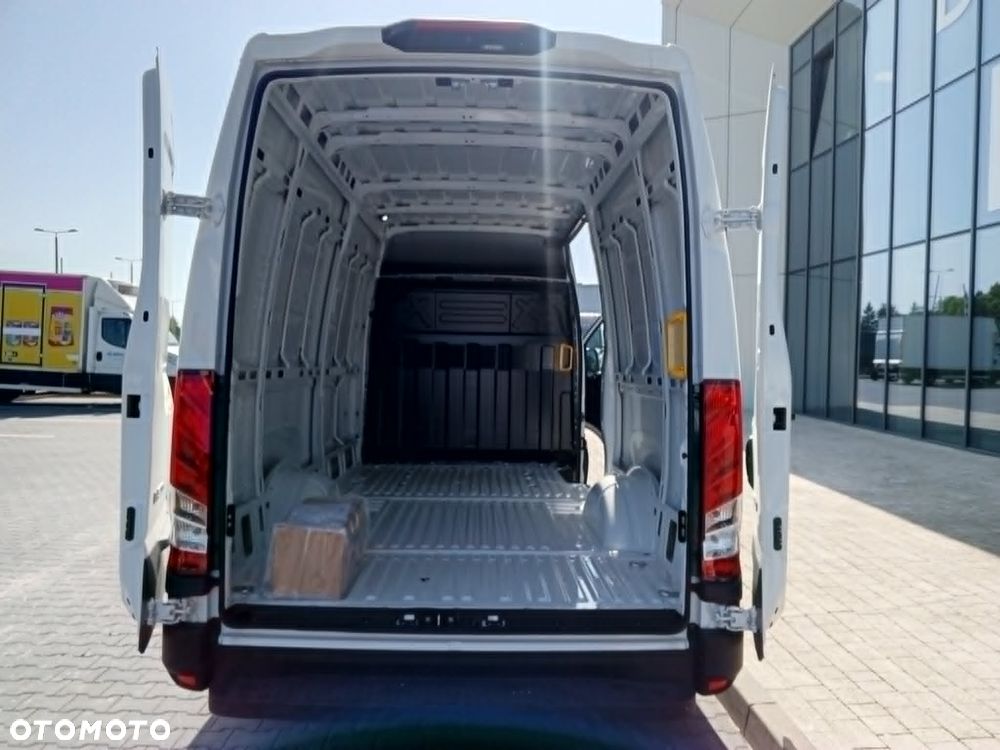 Iveco 35S16V - 7