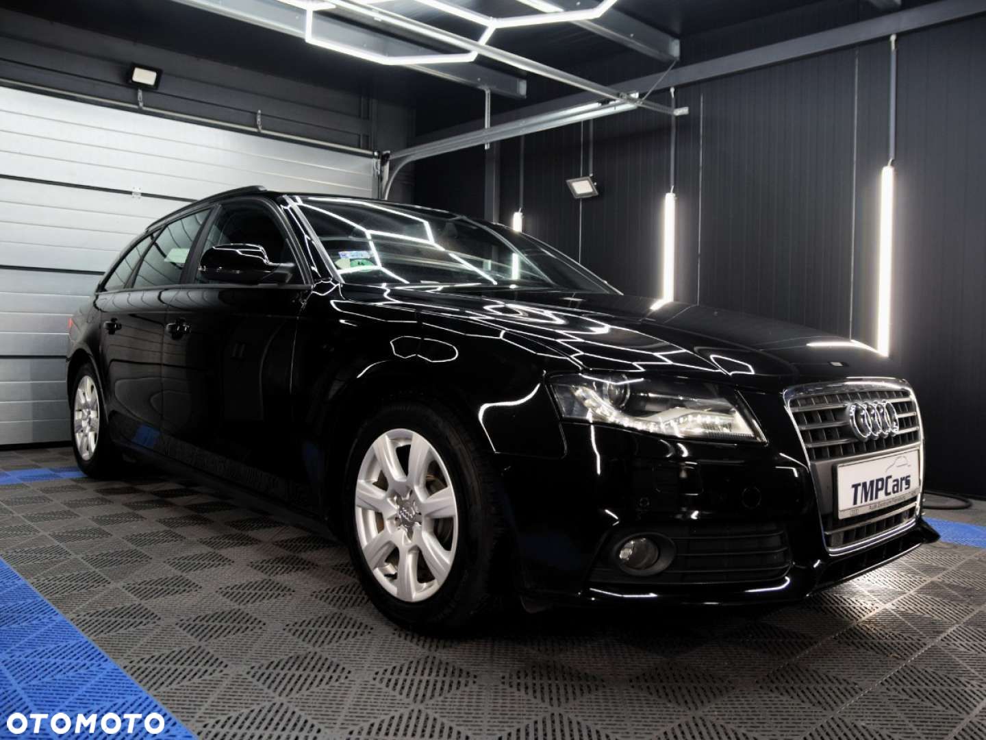 Audi A4 - 1