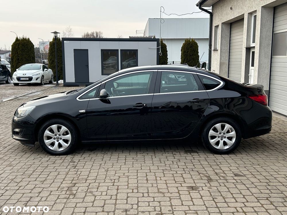 Opel Astra 1.4 T Business - 8