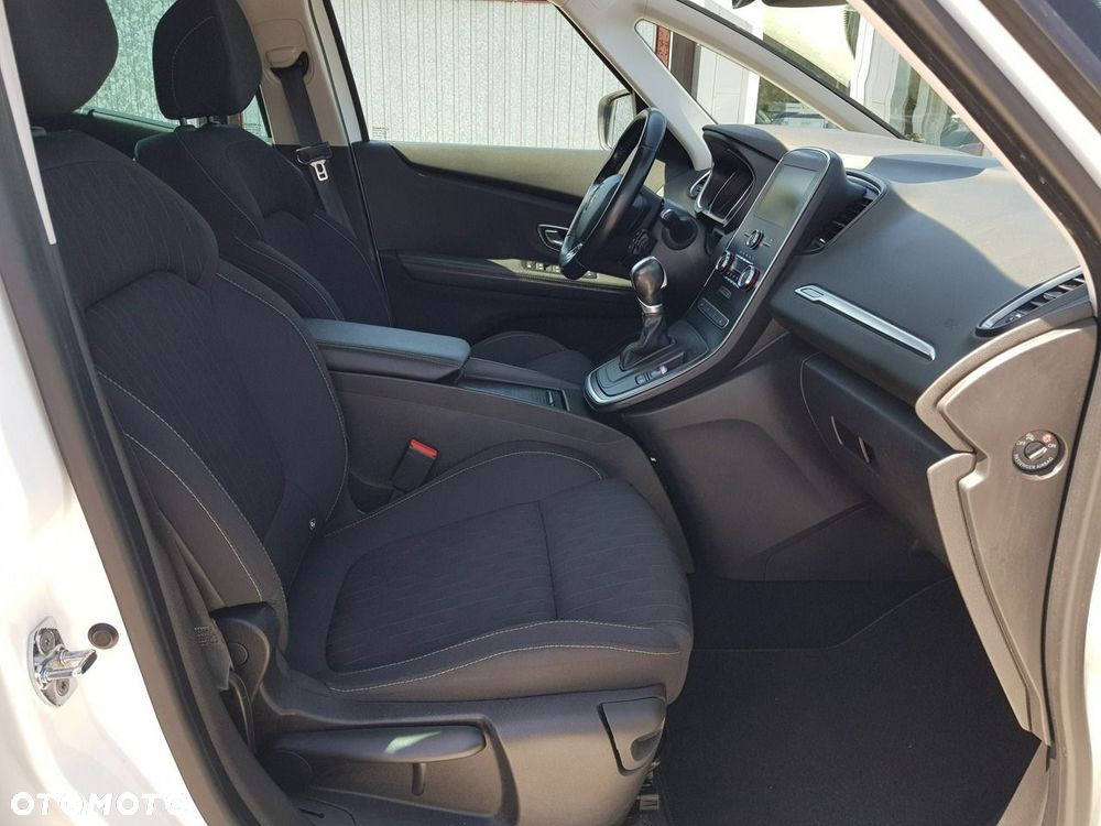 Renault Scenic - 17