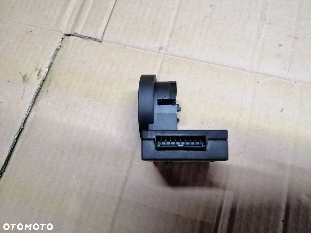 Opel Corsa C 1.0 12V Z10XEP Climatronic zestaw startowy komputer 0261208393 stacyjka 2 klucze immo moduł komfortu i inne - 18