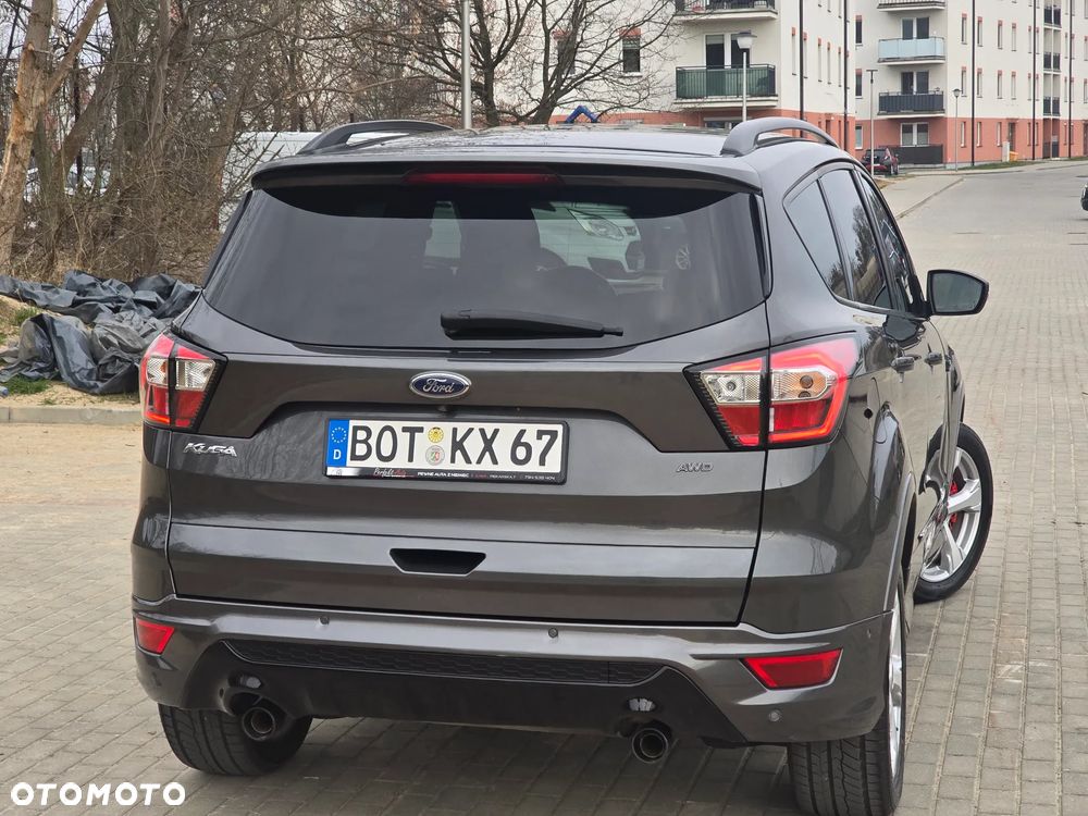 Ford Kuga 2.0 TDCi 4x4 ST-Line - 37