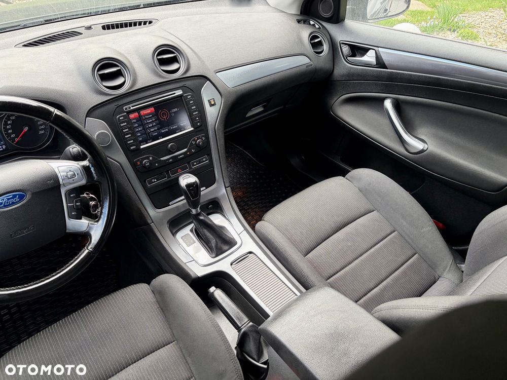 Ford Mondeo 2.0 EcoBoost Titanium - 14