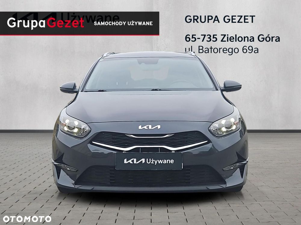 Kia Ceed - 8