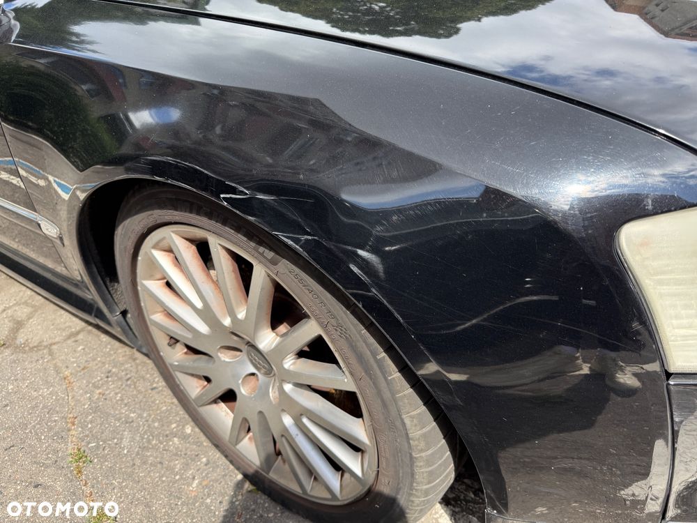 Audi A8 4.2 Quattro - 12
