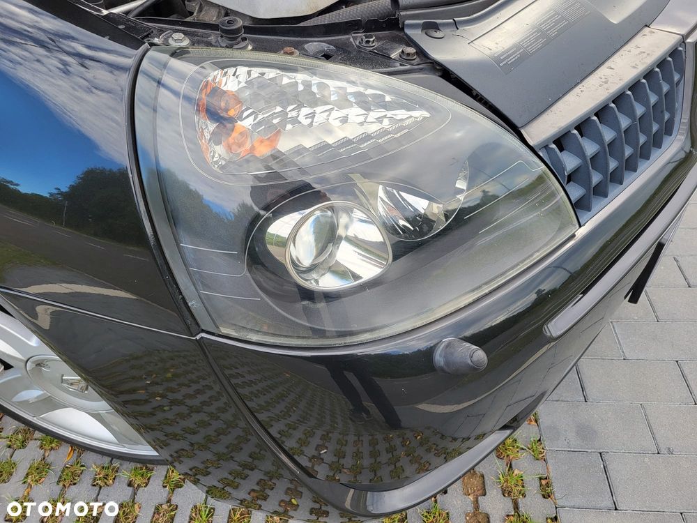 Renault Clio 2.0 16V Sport - 12