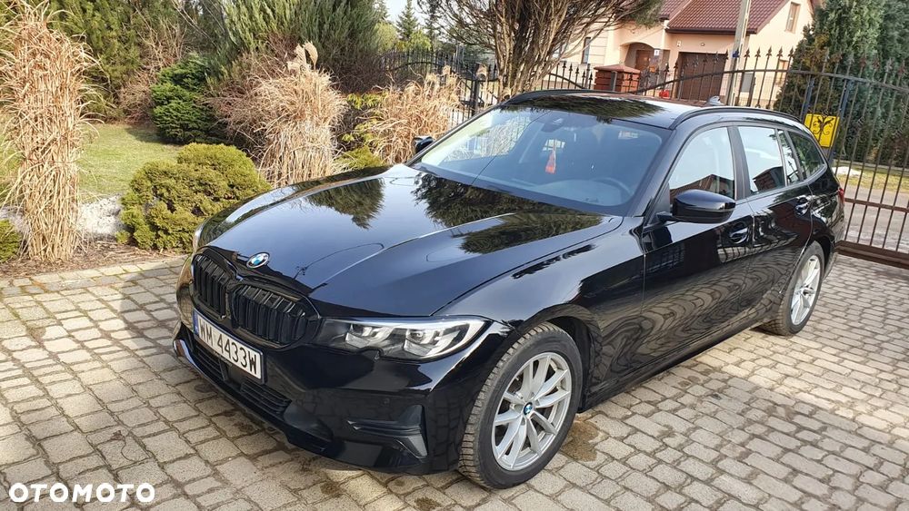 BMW Seria 3 320d xDrive Advantage - 1