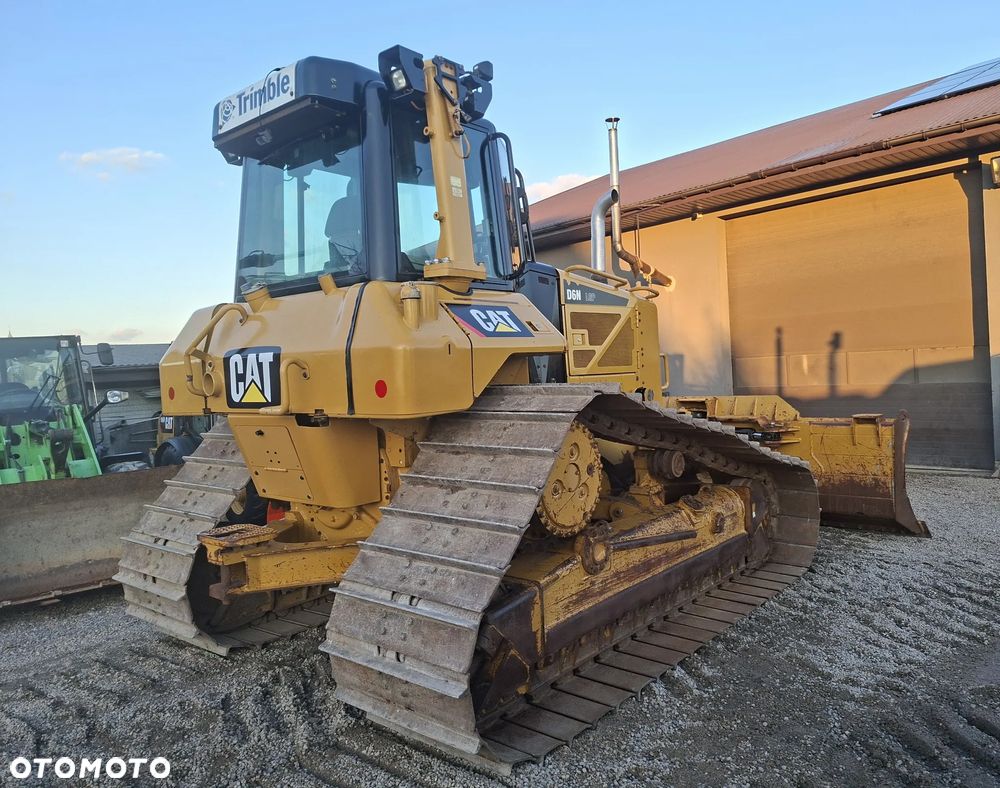 Caterpillar CAT D6N LGP - 12