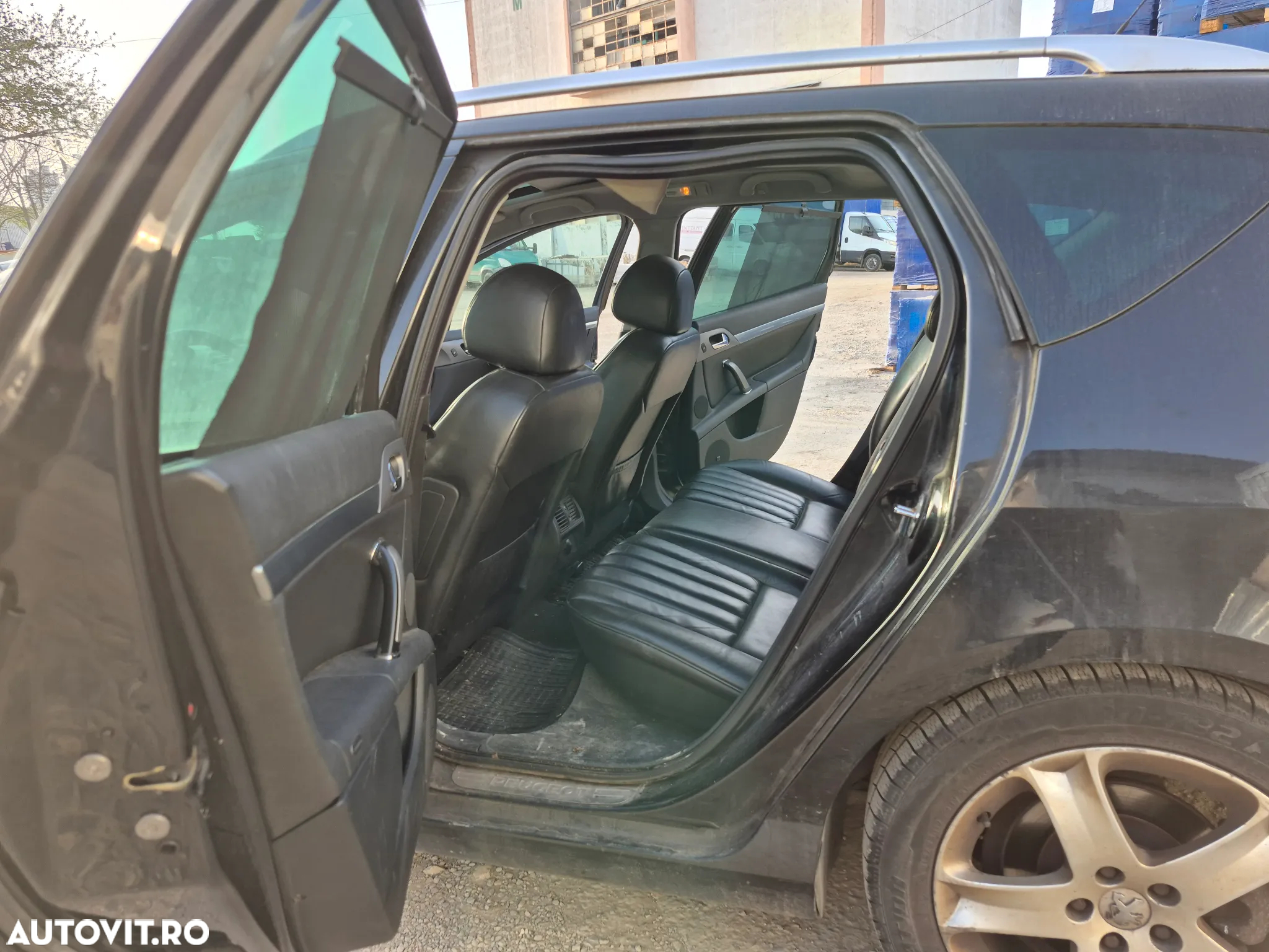 Peugeot 407 SW HDi 135 Automatik JBL - 36