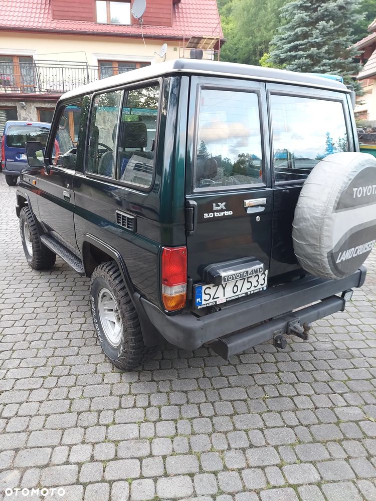 Toyota Land Cruiser KJ70 - 9