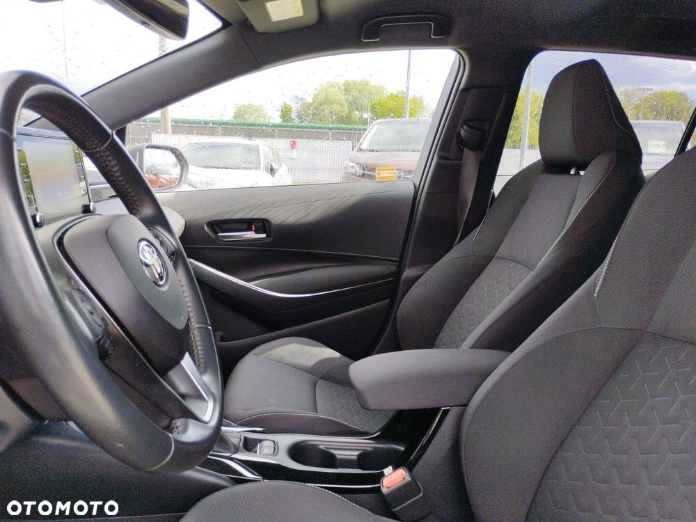 Toyota Corolla 1.8 Hybrid Comfort - 12