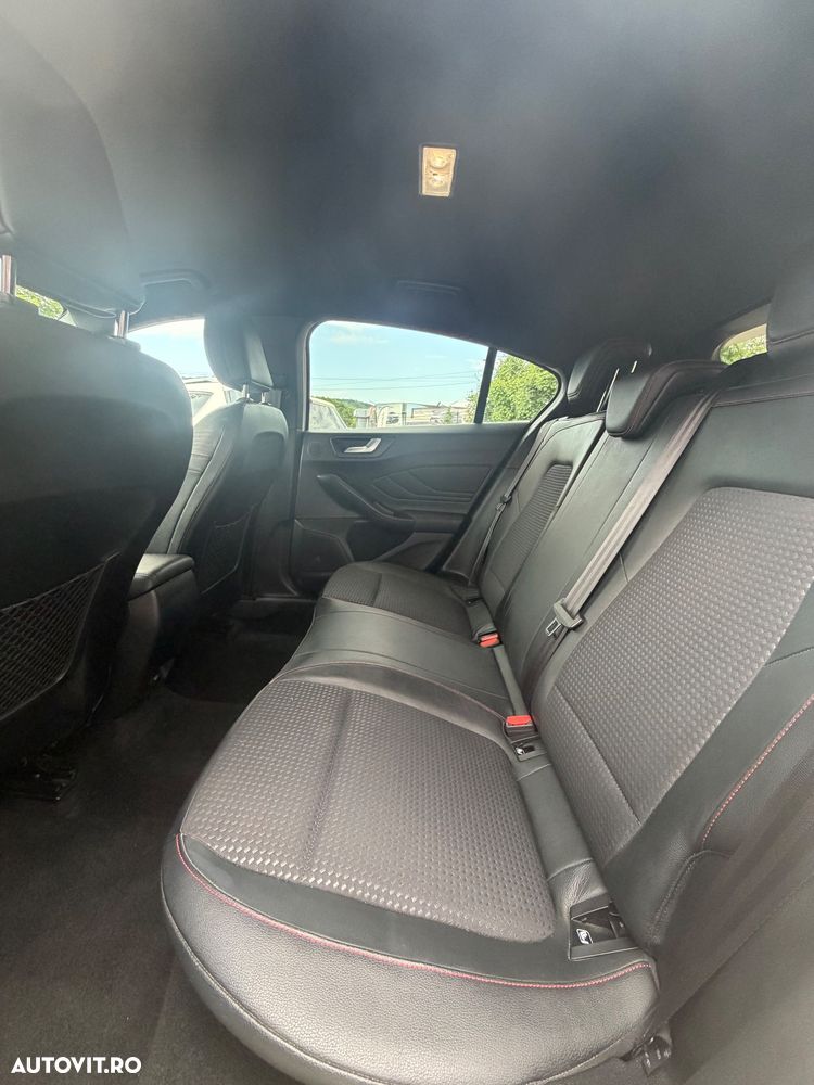 Ford Focus 1.0 EcoBoost Start-Stopp-System ST-LINE STYLE - 25