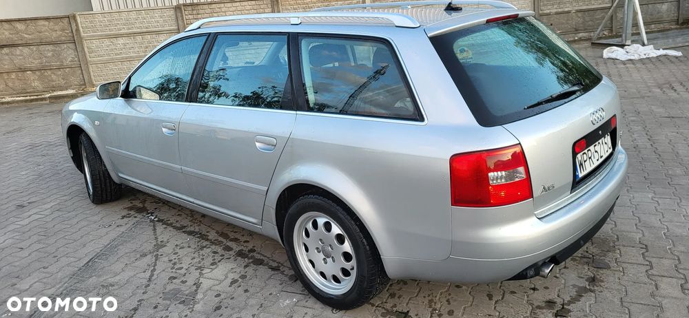 Audi A6 Avant - 11