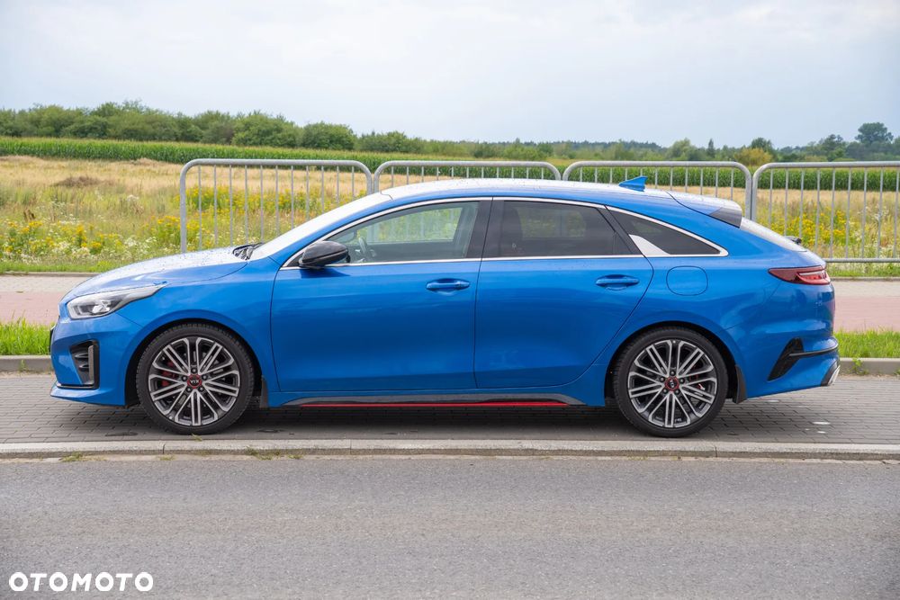 Kia ProCeed 1.6 T-GDI GT DCT - 4