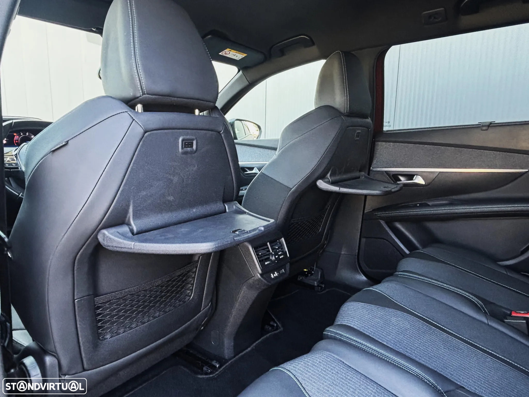 Peugeot 5008 1.5 BlueHDi Allure Pack EAT8 - 15
